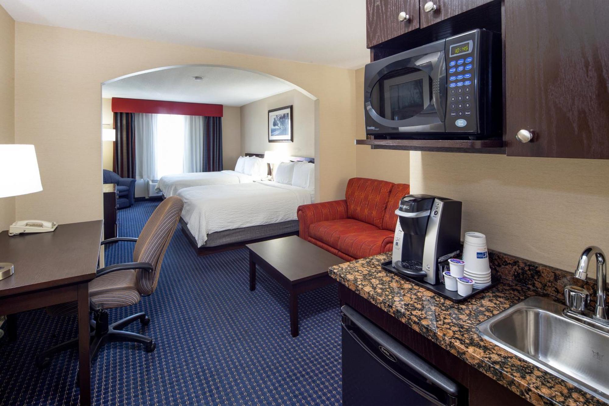 Holiday Inn Express Hotel & Suites Edson By Ihg Zewnętrze zdjęcie