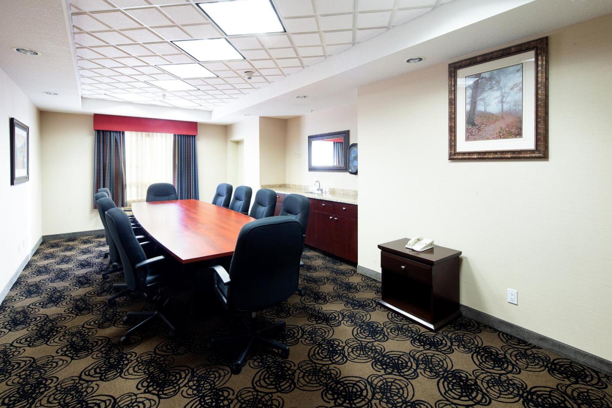 Holiday Inn Express Hotel & Suites Edson By Ihg Zewnętrze zdjęcie