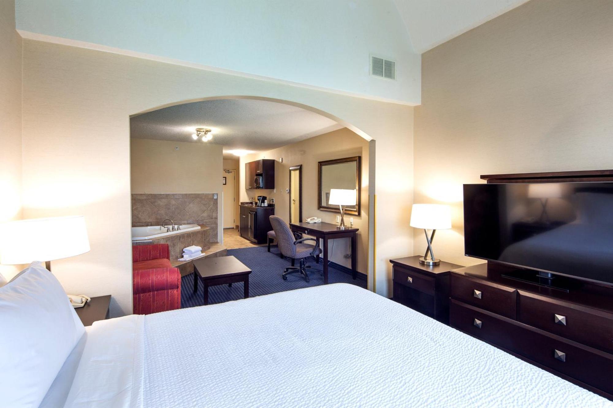 Holiday Inn Express Hotel & Suites Edson By Ihg Zewnętrze zdjęcie