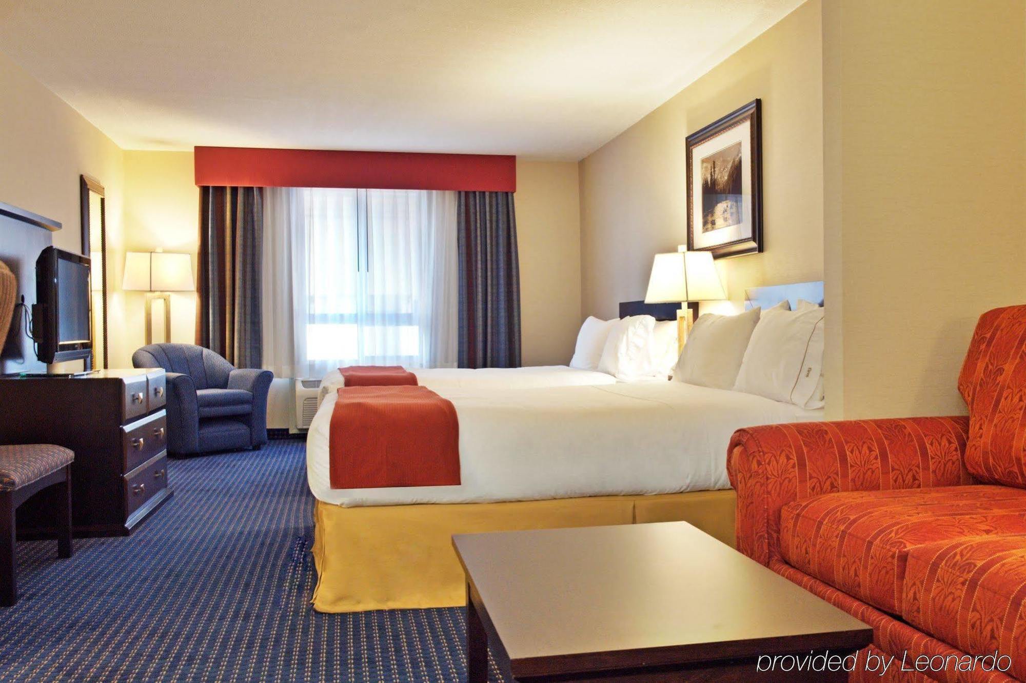 Holiday Inn Express Hotel & Suites Edson, An Ihg Hotel Zewnętrze zdjęcie
