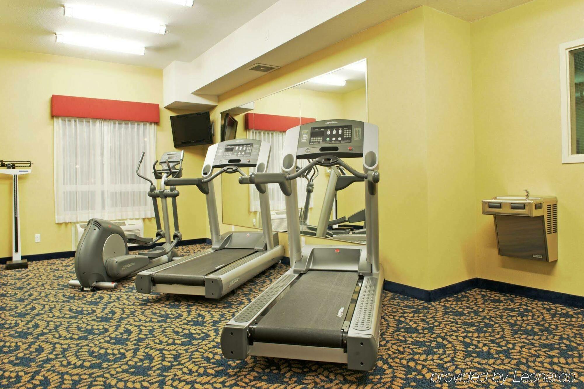 Holiday Inn Express Hotel & Suites Edson By Ihg Zewnętrze zdjęcie