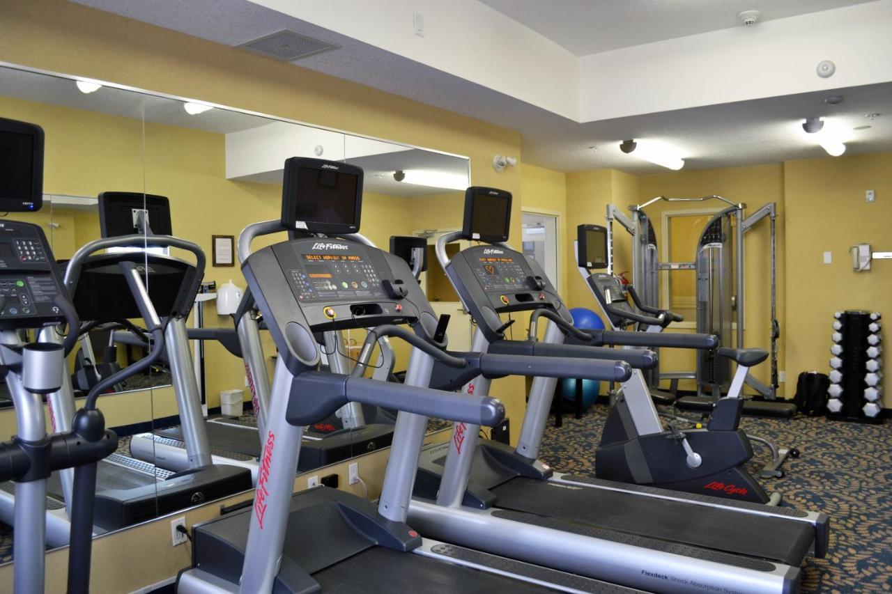 Holiday Inn Express Hotel & Suites Edson By Ihg Zewnętrze zdjęcie